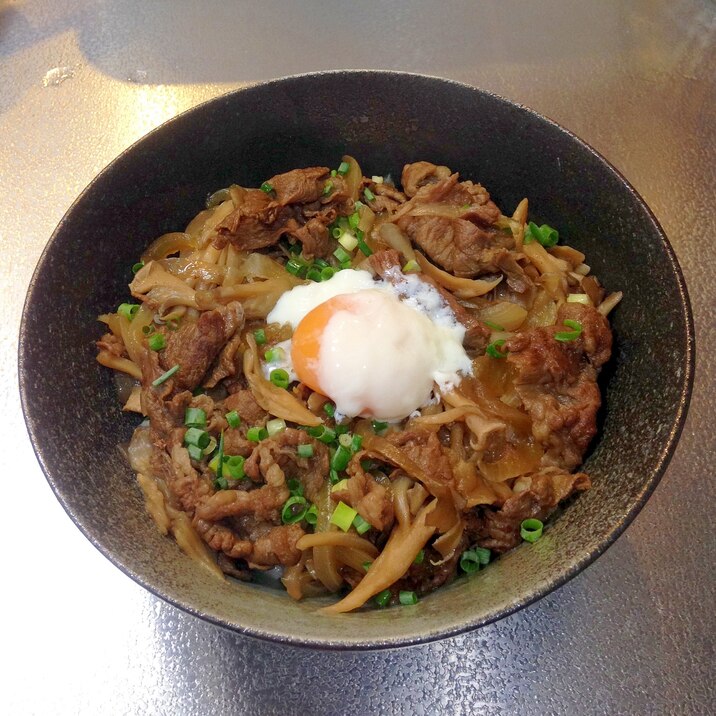 簡単＆ボリューム満点♪舞茸牛丼☆